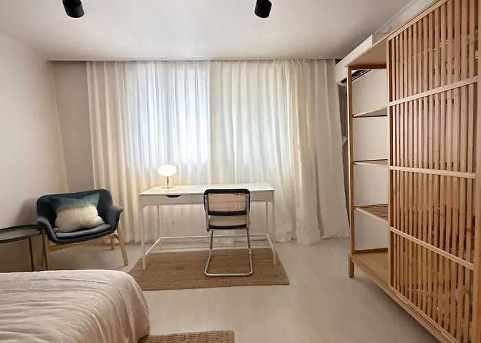 Gasthuis Sparrow House-international Guest Only