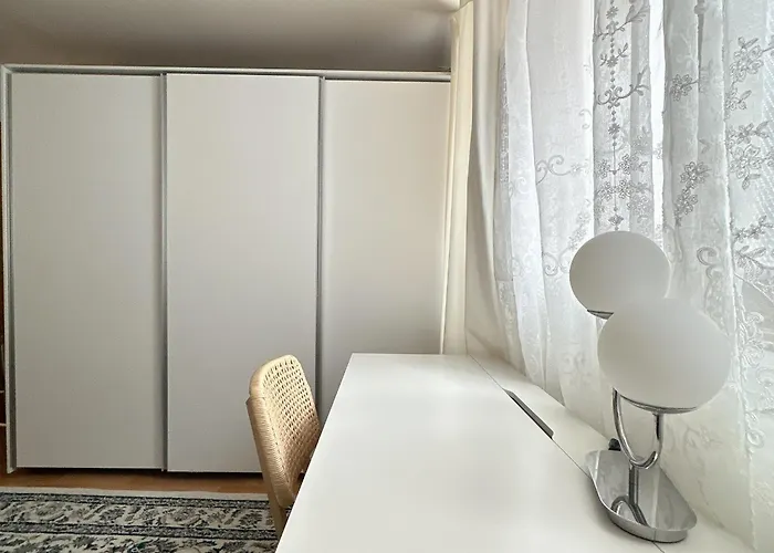 Sparrow House-international Guest Only *